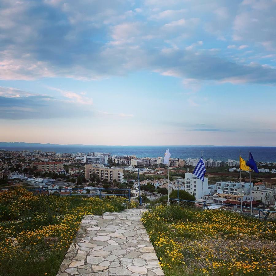 Phaedrus Living: Seaside Luxury Villa Anafi Paralimni Exteriör bild