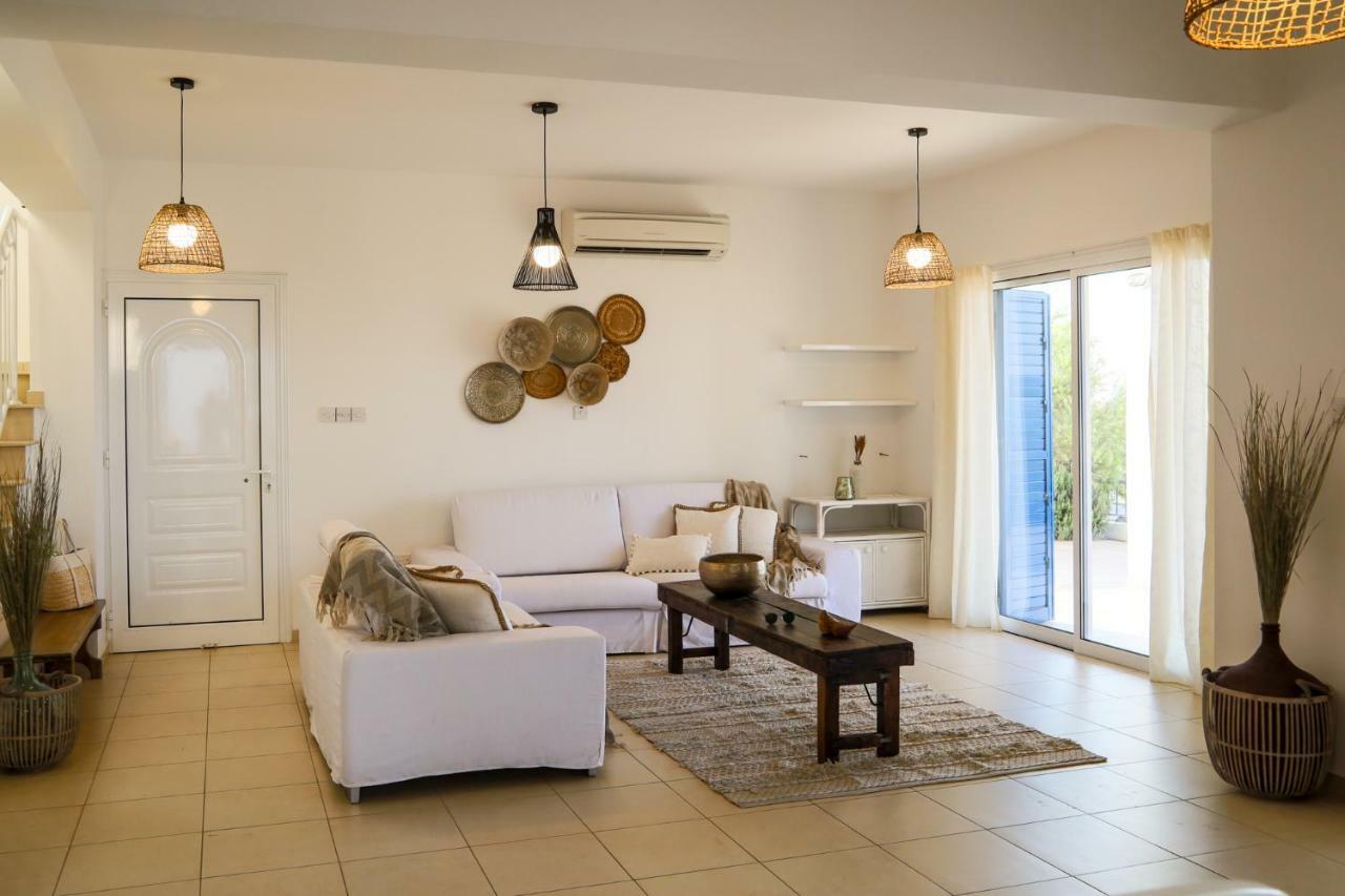 Phaedrus Living: Seaside Luxury Villa Anafi Paralimni Exteriör bild
