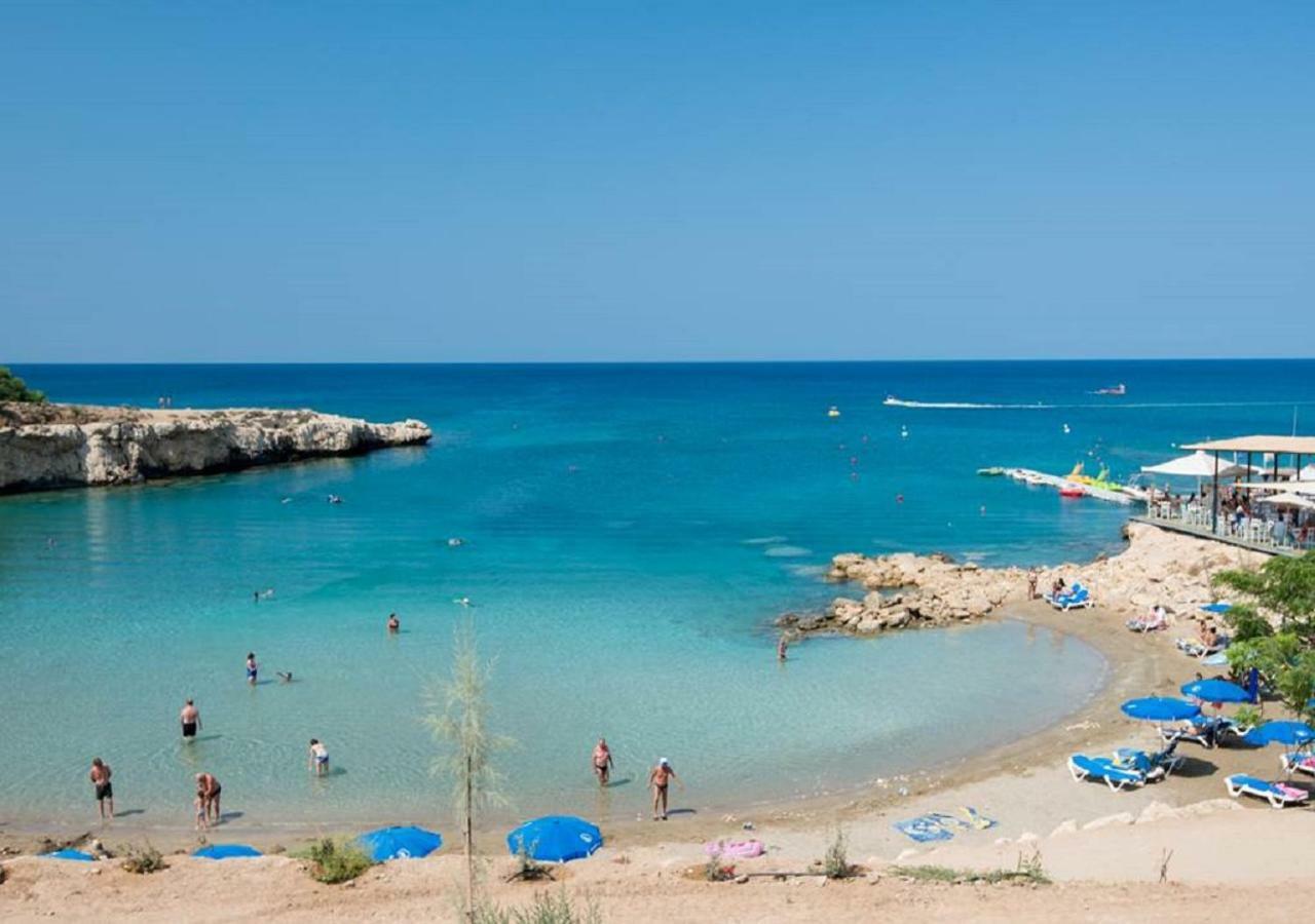 Phaedrus Living: Seaside Luxury Villa Anafi Paralimni Exteriör bild
