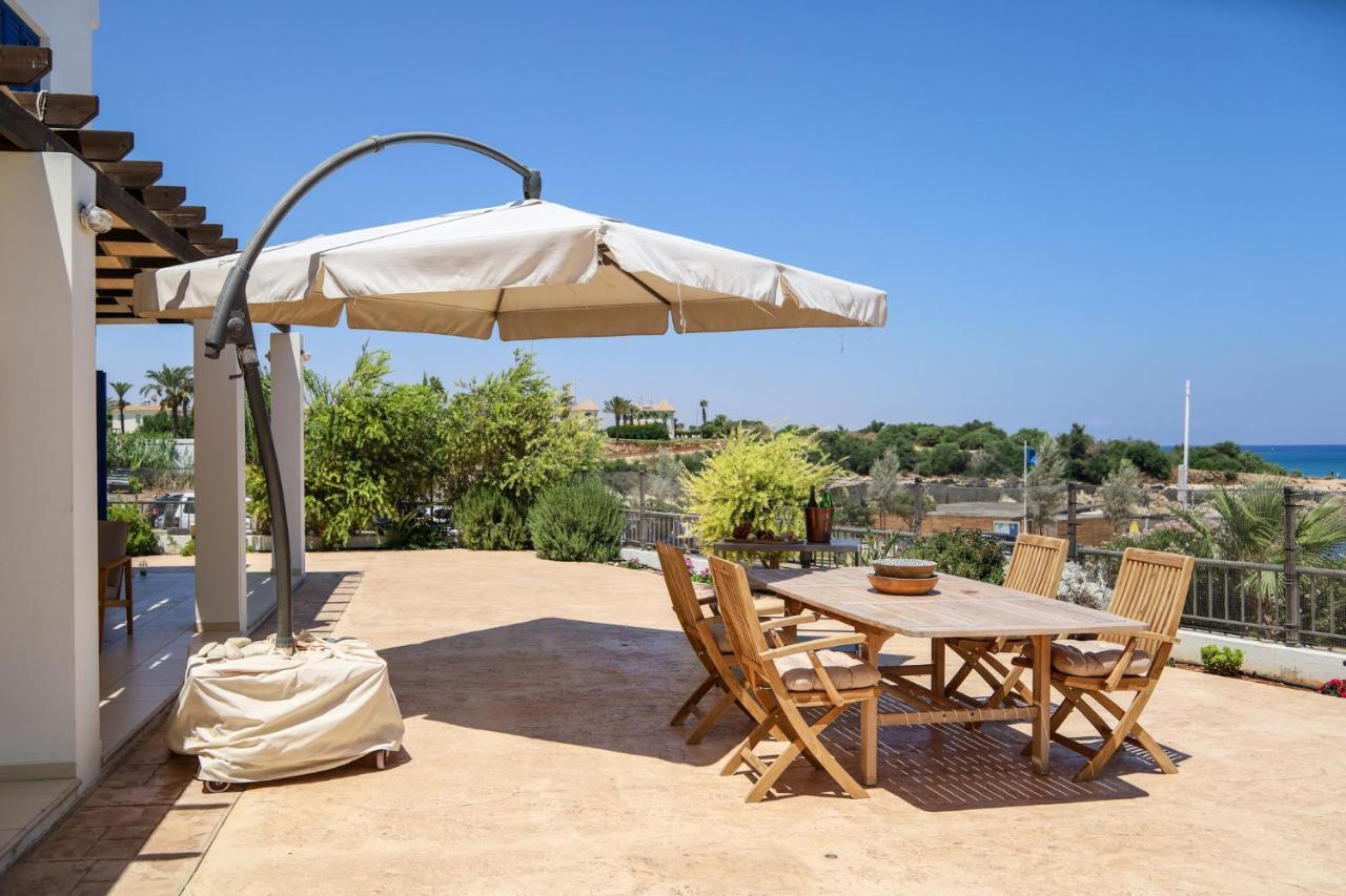 Phaedrus Living: Seaside Luxury Villa Anafi Paralimni Exteriör bild